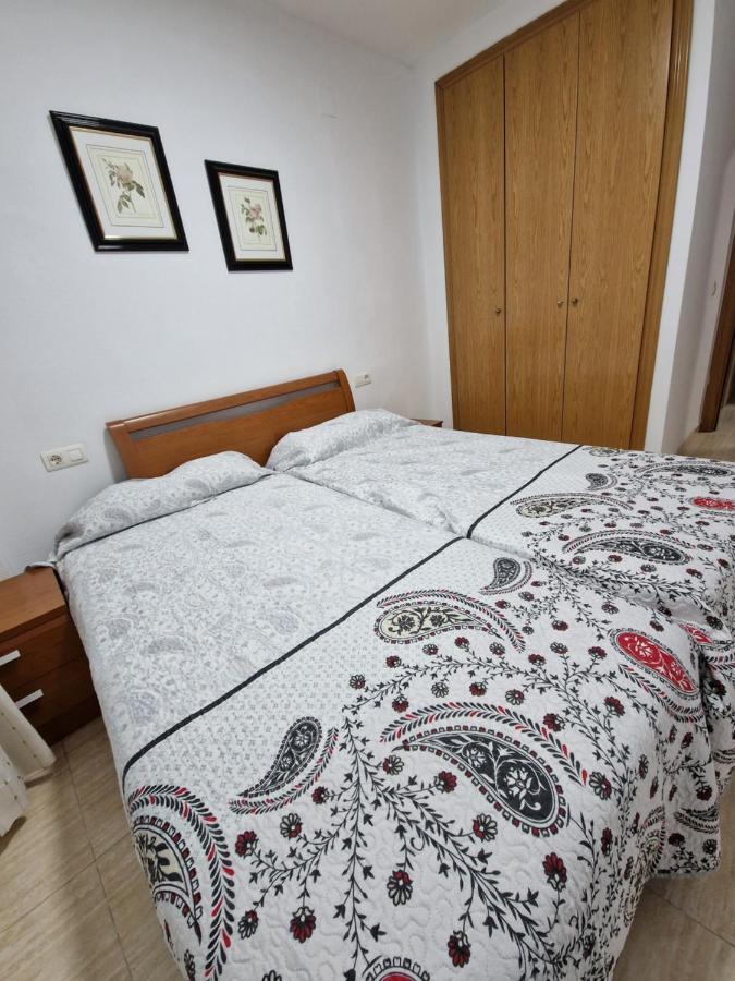 Schoene Ferienwohnung Ca. 350M Vom Strand Entfernt โอโรเปซาเดลมาร์ ภายนอก รูปภาพ
